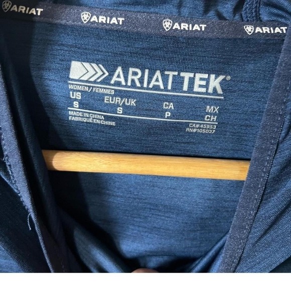 AriatTEK Women's Hooded Long Sleeve Performance Top Navy Size Small - Picture 3 of 3